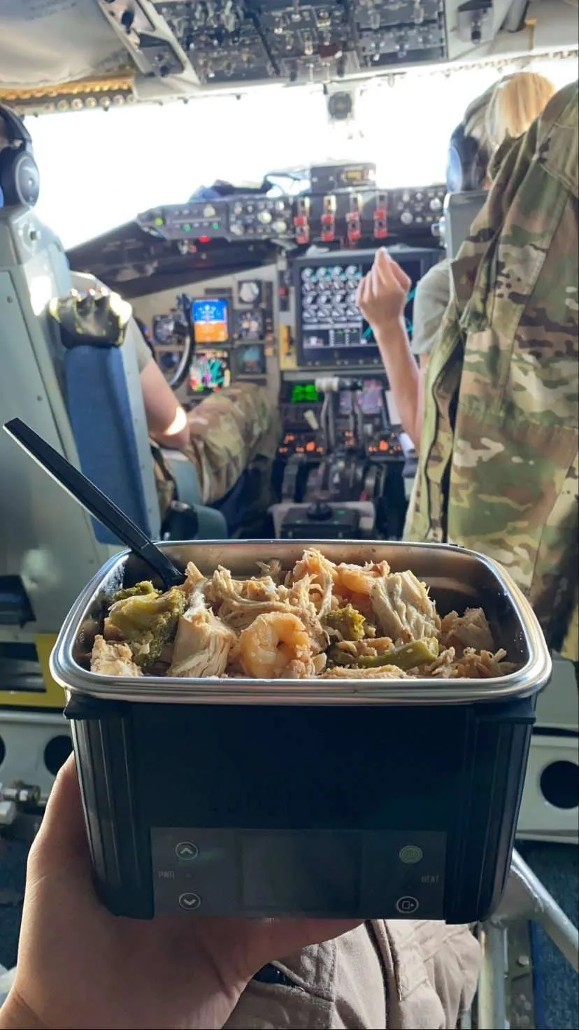 Hot lunch on the jobsite with LunchEAZE