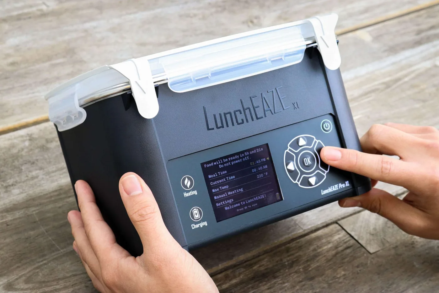 Setting a mealtime on the LunchEAZE Pro